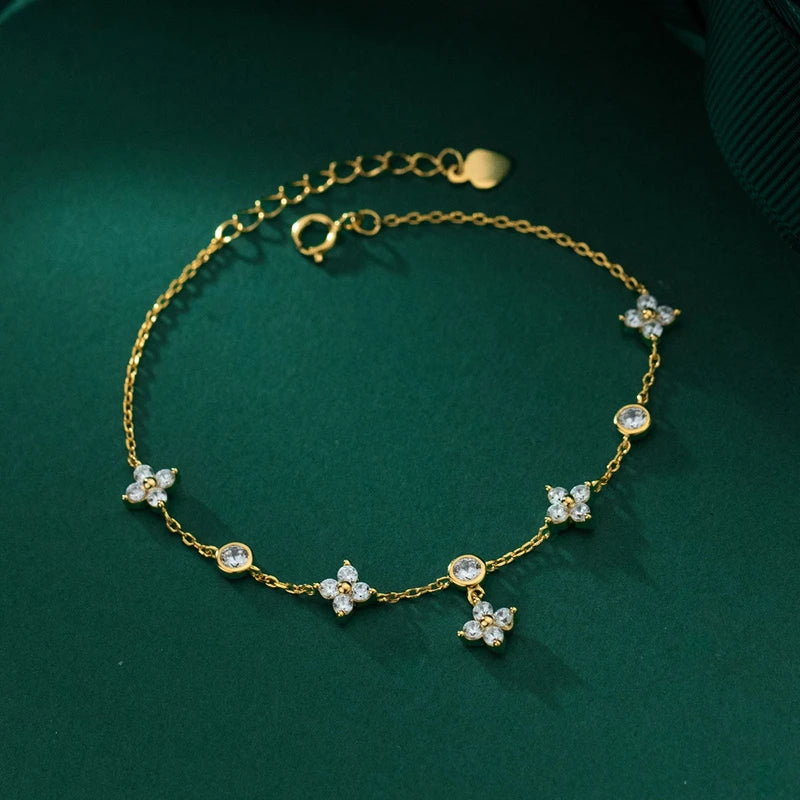Four-Leaf Moissanite Flower Bracelet