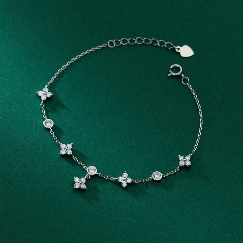 Four-Leaf Moissanite Flower Bracelet