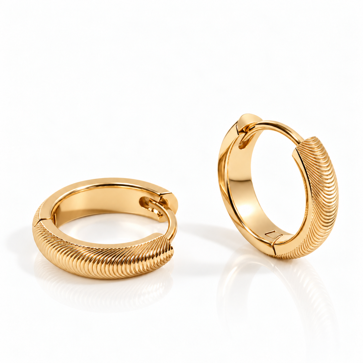 Cat’s Eye Earrings – A Reflection in Motion
