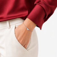 Bracelet Embrace — A Timeless Bond