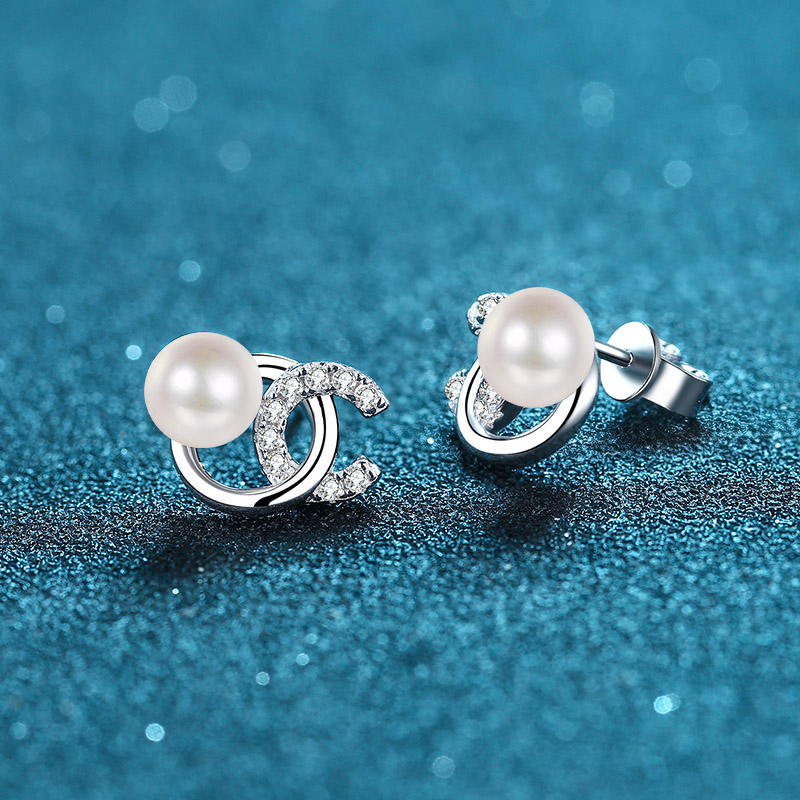 Pearl & Moissanite Earrings