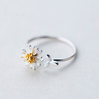 Minimal Daisy Ring