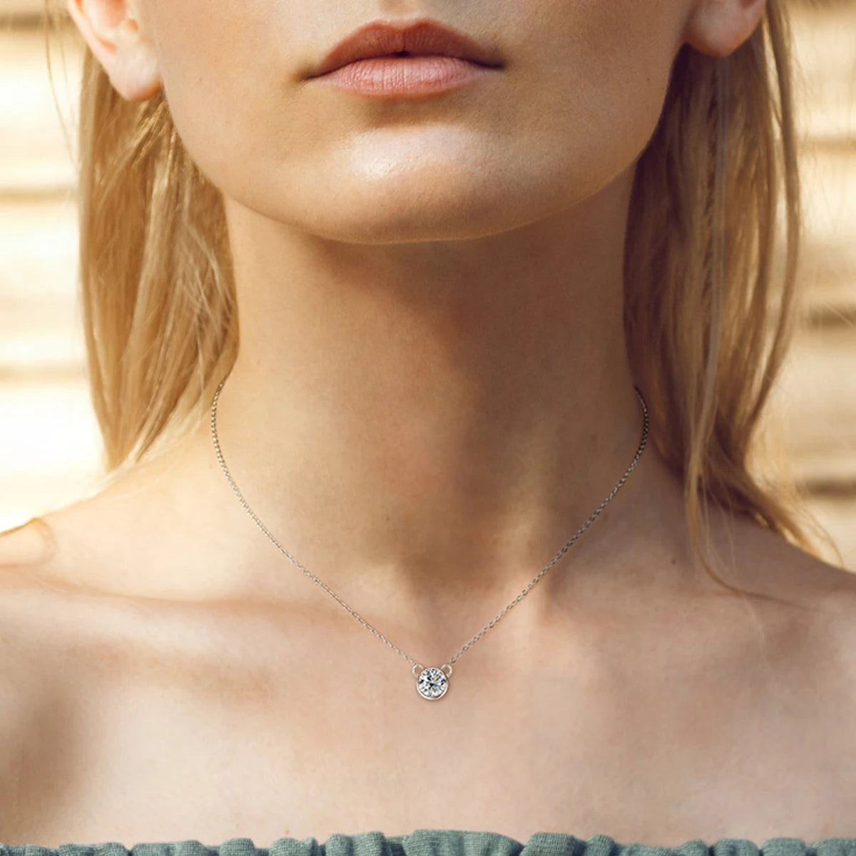 Discreet Sparkle Necklace – Moissanite Pendant